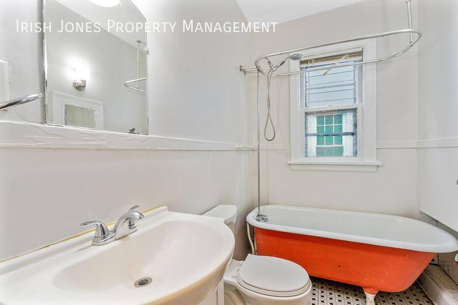 Apartment for rent at 104 Grote St, Buffalo, NY 14207