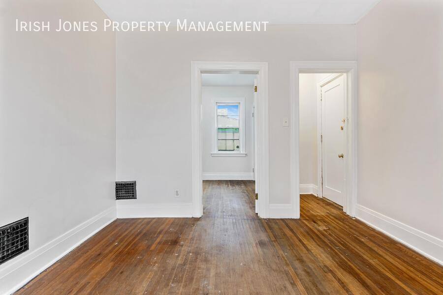 Apartment for rent at 104 Grote St, Buffalo, NY 14207