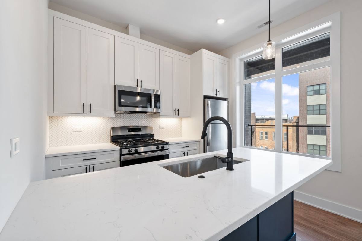 Apartment for rent at 1839 W Irving Park Rd, Chicago, IL 60613