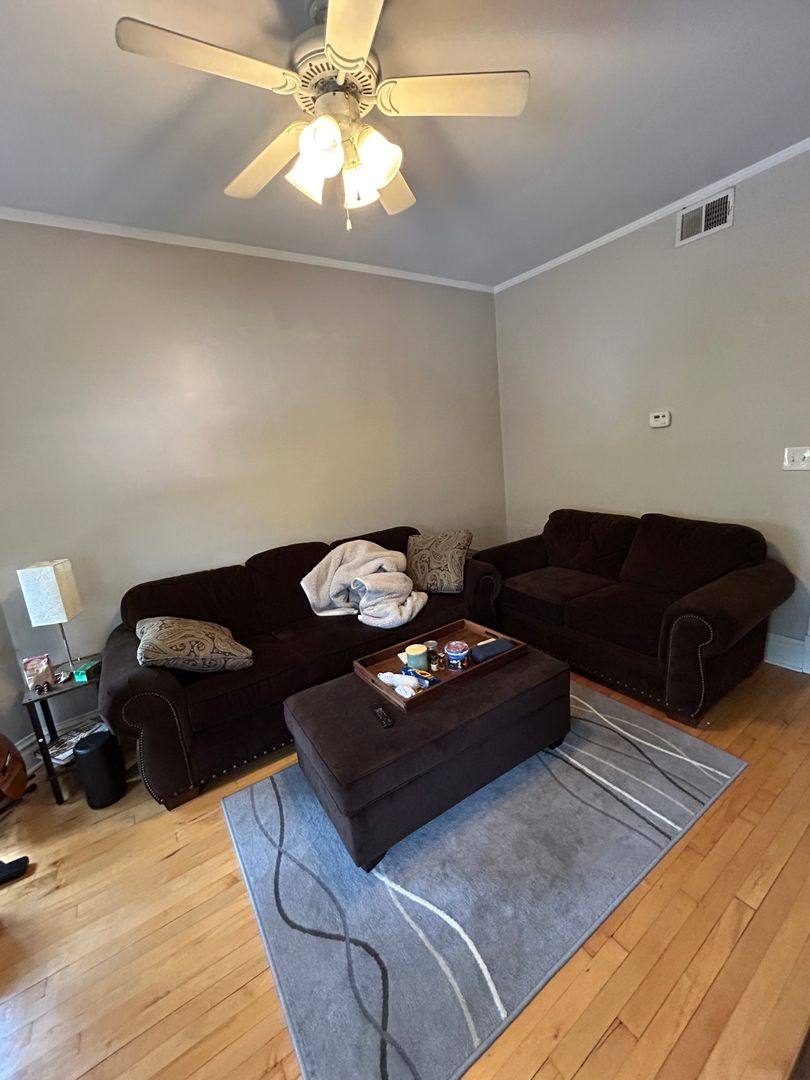 Apartment for rent at 1410 W Ohio St #2, Chicago, IL 60642