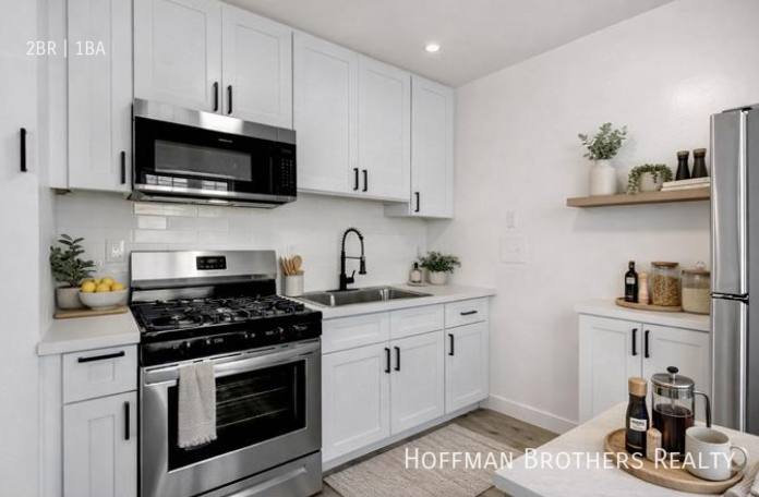 Apartment for rent at 7924 S Main St #4, Los Angeles, CA 90003