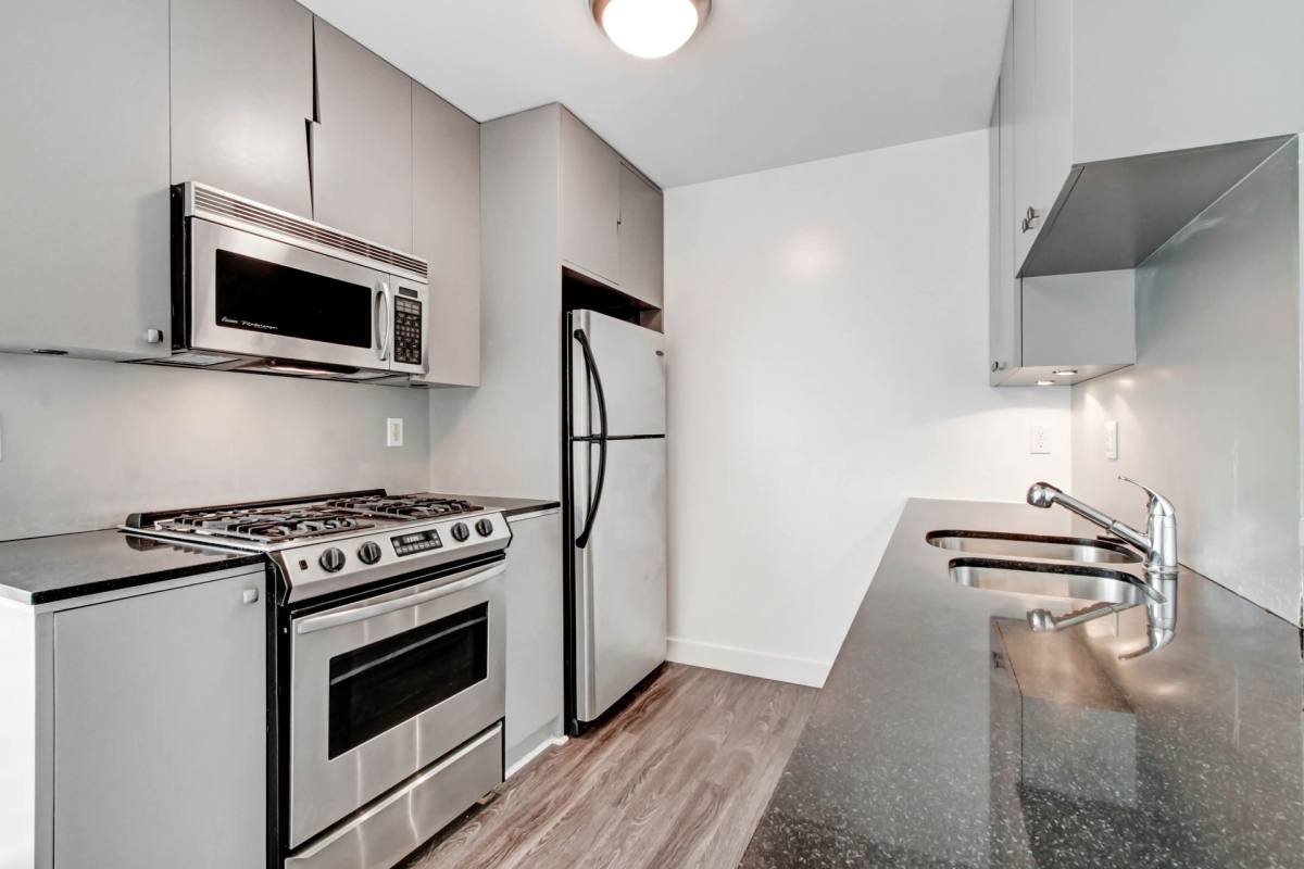 Apartment for rent at 117 Pacific St, Santa Monica, CA 90405