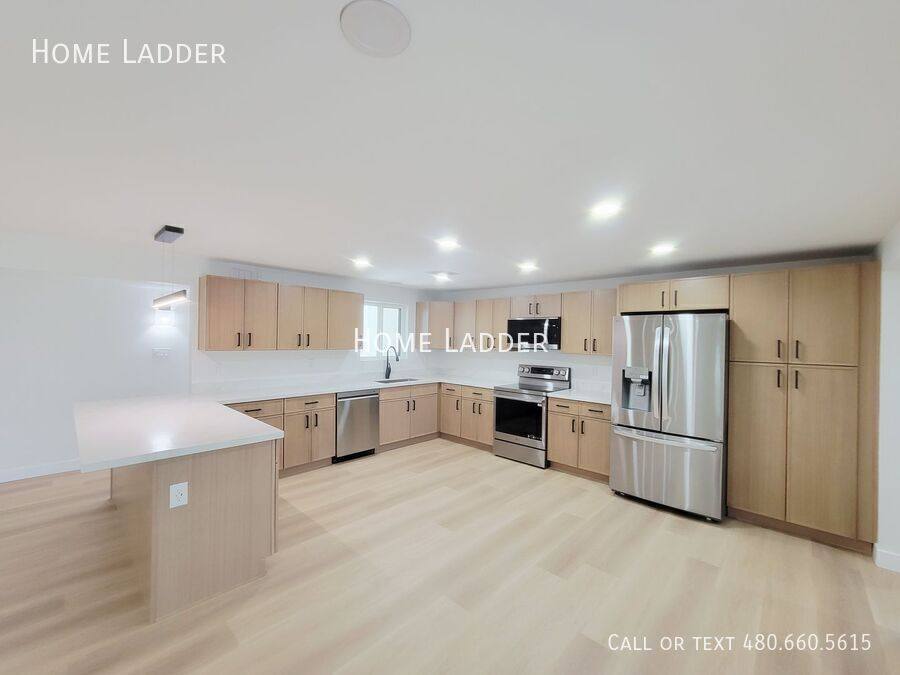 House for rent at 1618 W Lamar Rd, Phoenix, AZ 85015