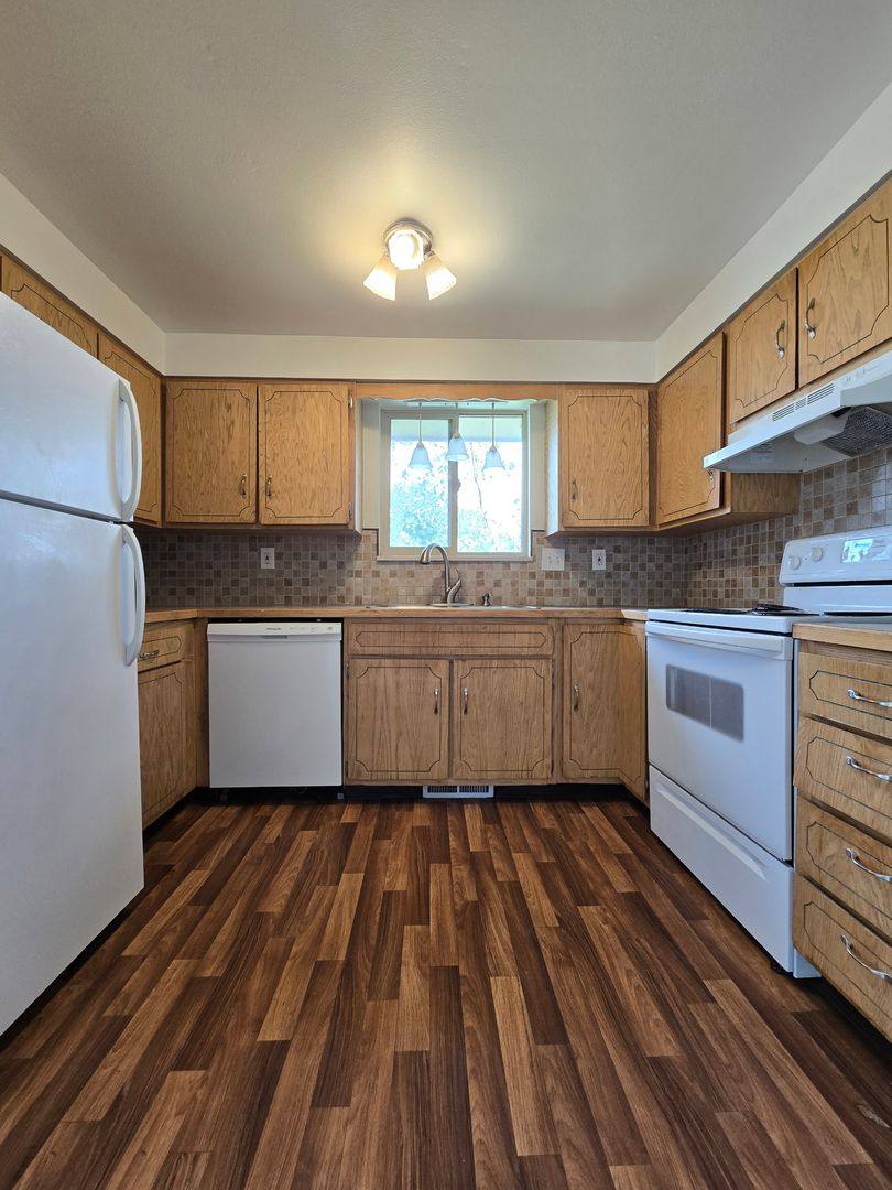 Townhouse for rent at 37077 NW Dr, Windsor, CO 80550
