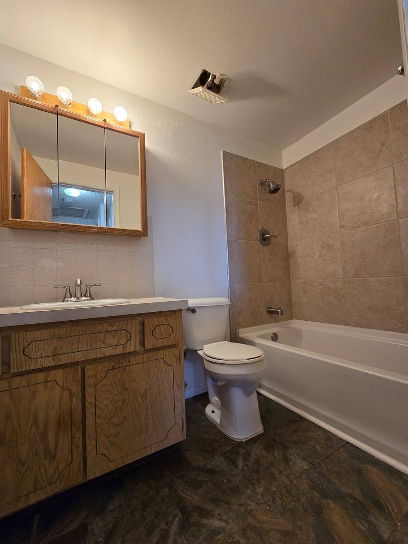 Townhouse for rent at 37077 NW Dr, Windsor, CO 80550