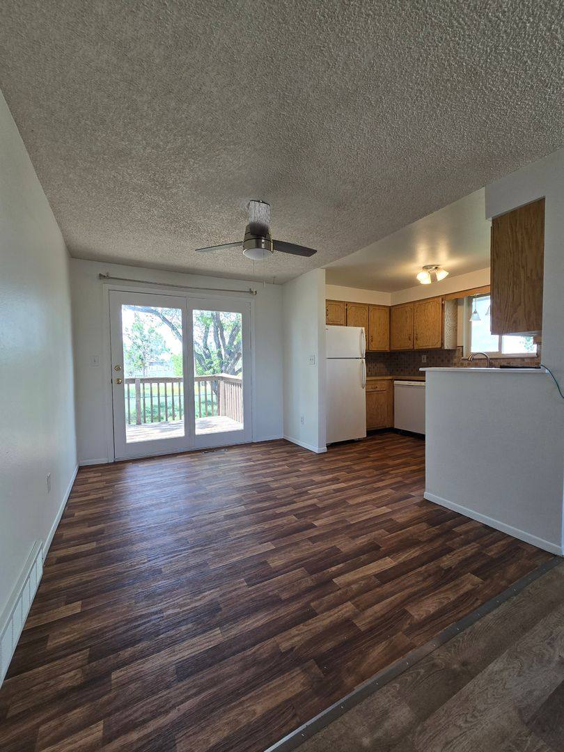 Townhouse for rent at 37077 NW Dr, Windsor, CO 80550