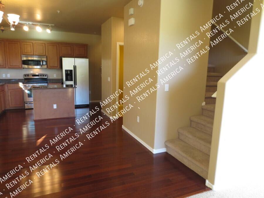 Townhouse for rent at 1350 S Greenfield Rd #1026, Mesa, AZ 85206
