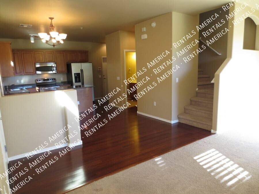 Townhouse for rent at 1350 S Greenfield Rd #1026, Mesa, AZ 85206