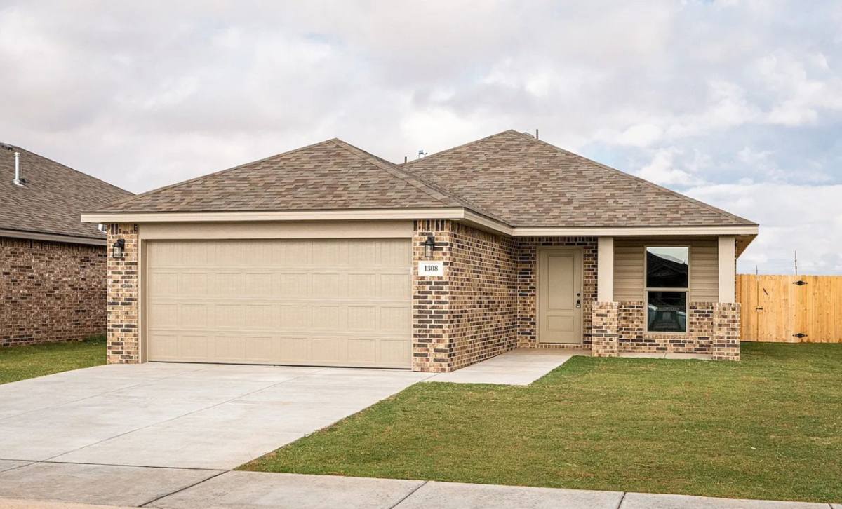 House for rent at 7446 29th St, Lubbock, TX 79407