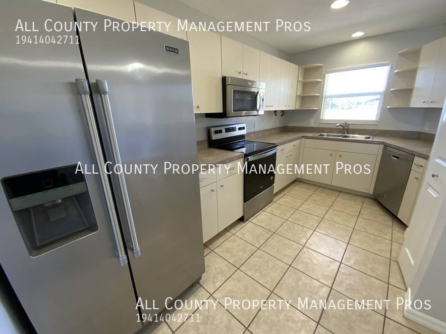 House for rent at 1189 Coleman Ave, Sarasota, FL 34232