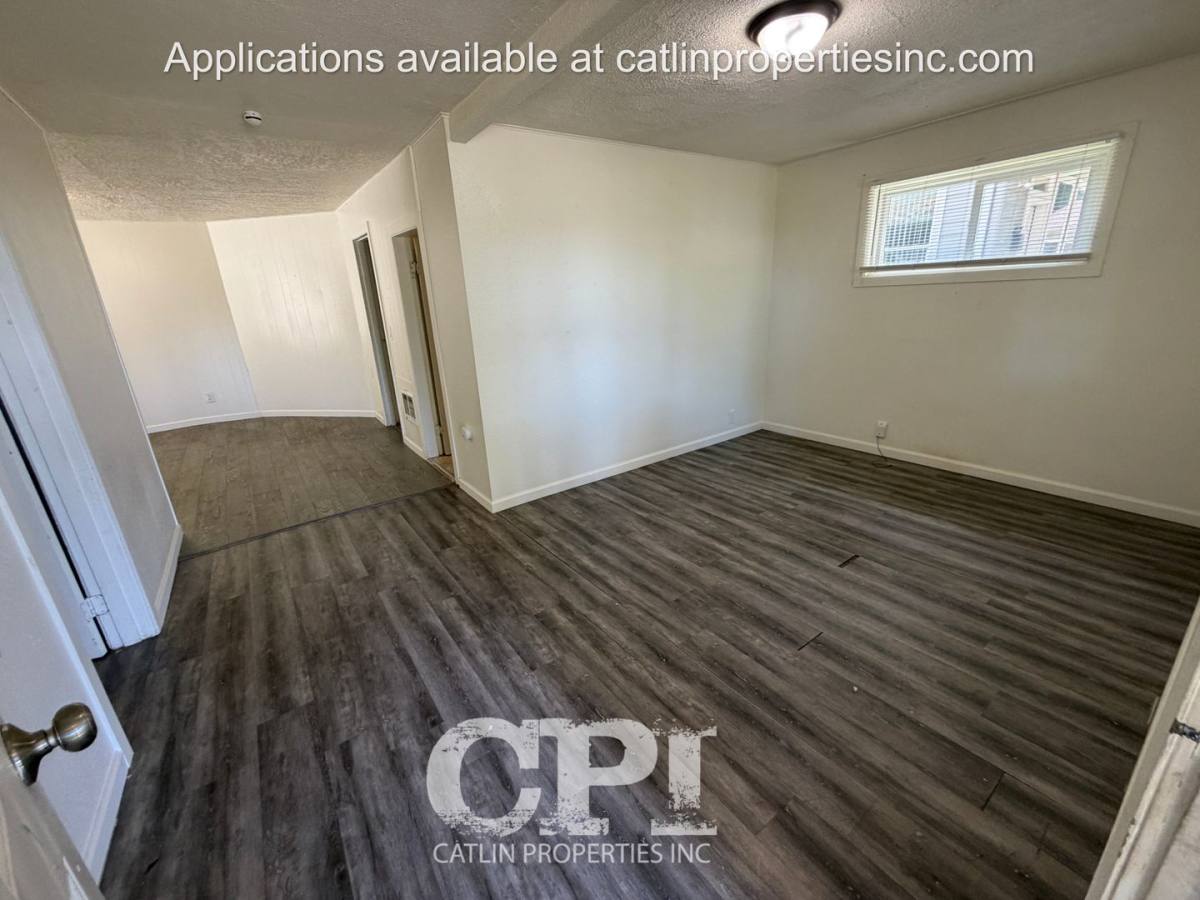 House for rent at 320 21st Ave -Single - Family, Longview, WA 98632