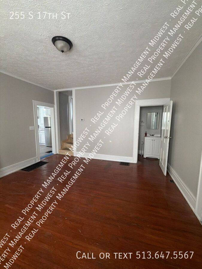 House for rent at 255 S 17th St, Columbus, OH 43205