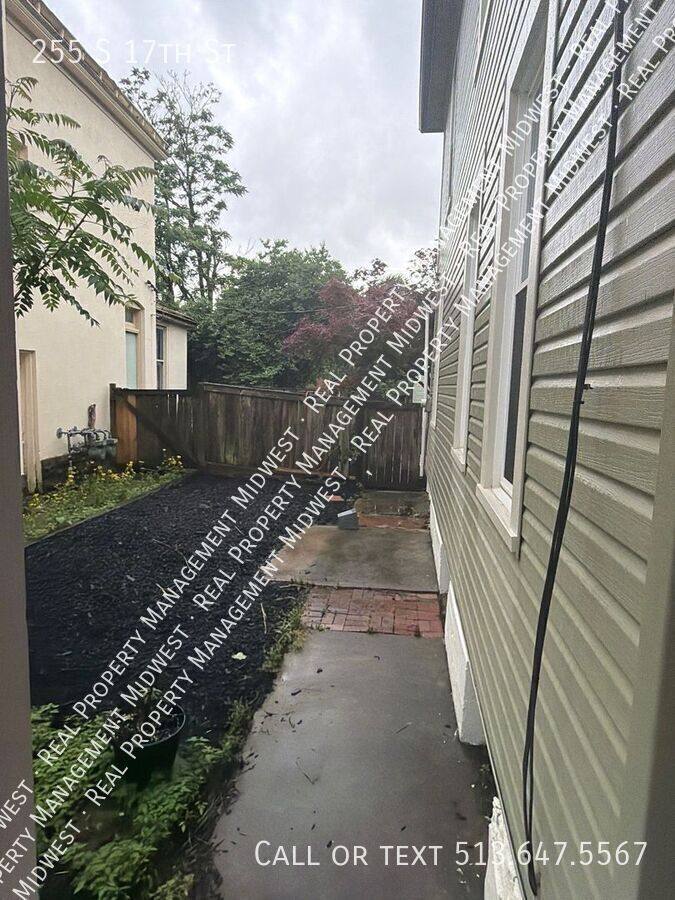 House for rent at 255 S 17th St, Columbus, OH 43205