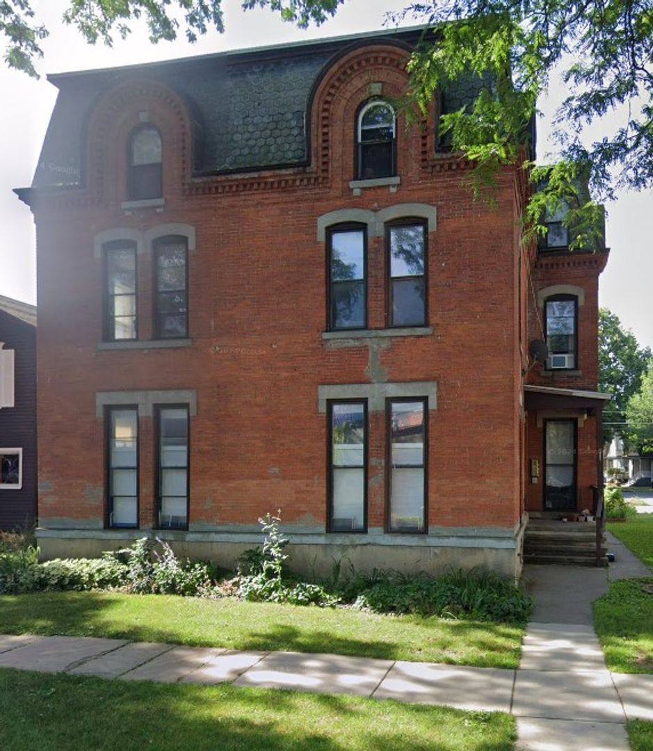 Apartment for rent at 71-73 Marshall St, Rochester, NY 14607