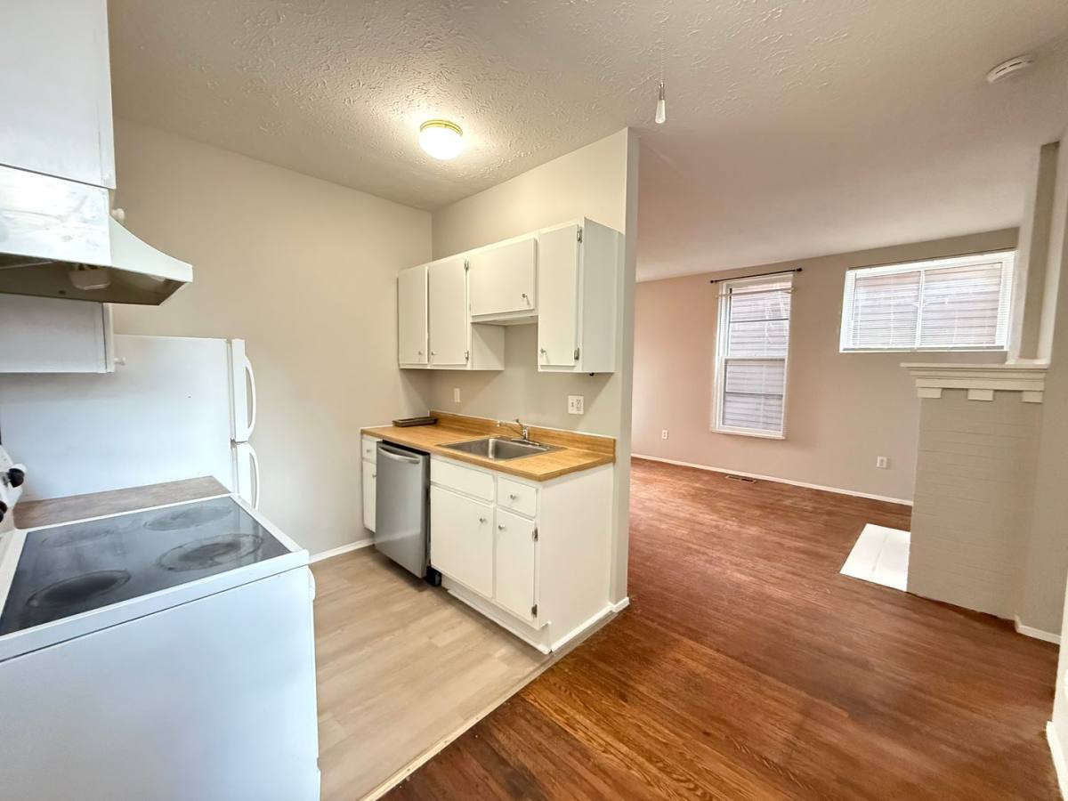 Apartment for rent at 71-73 Marshall St, Rochester, NY 14607