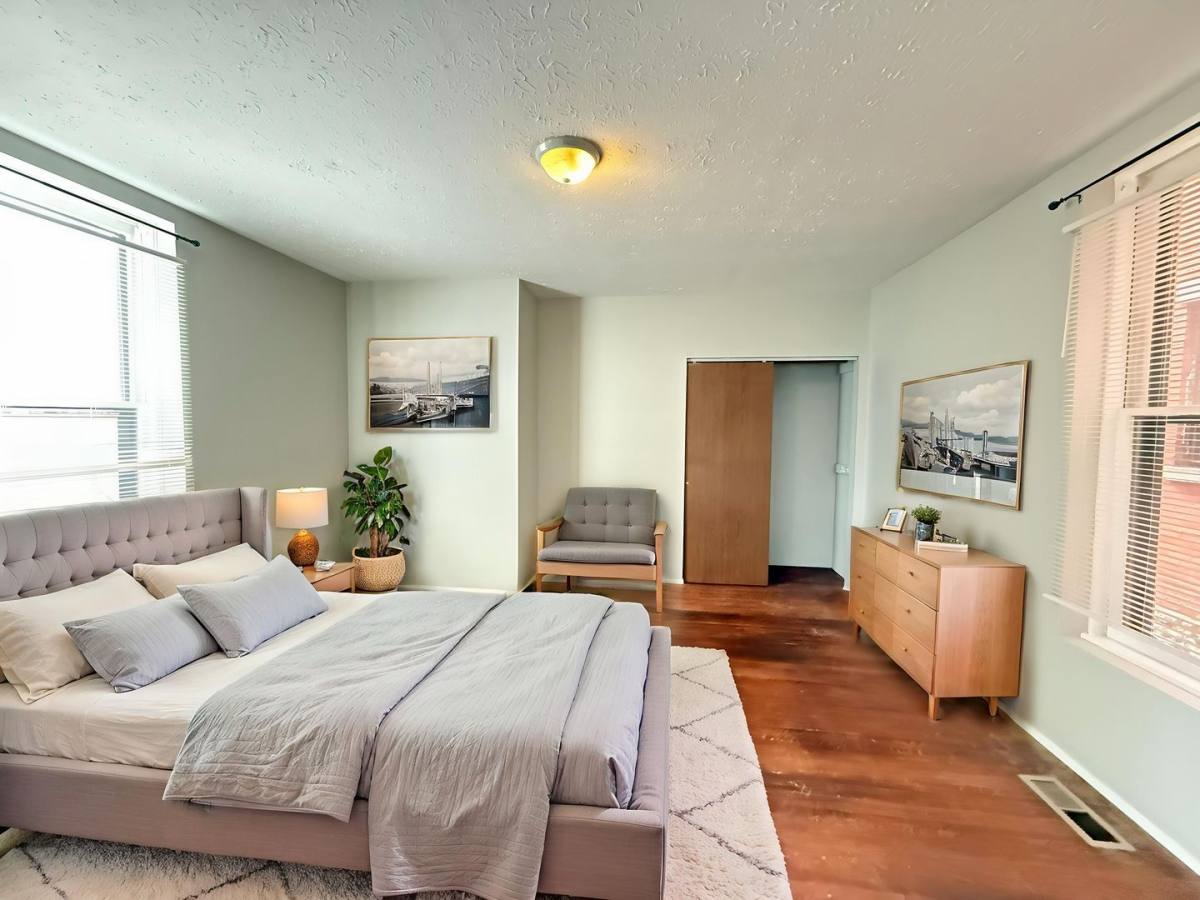 Apartment for rent at 71-73 Marshall St, Rochester, NY 14607