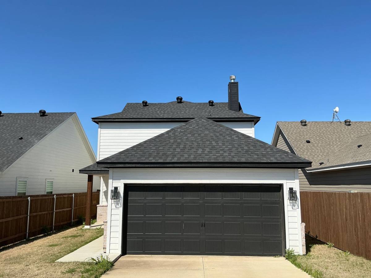 House for rent at 640 The Cottages Dr, Godley, TX 76044