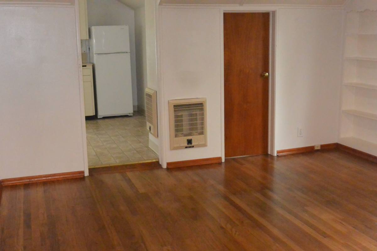 Apartment for rent at 401 E 28th St, Vancouver, WA 98663