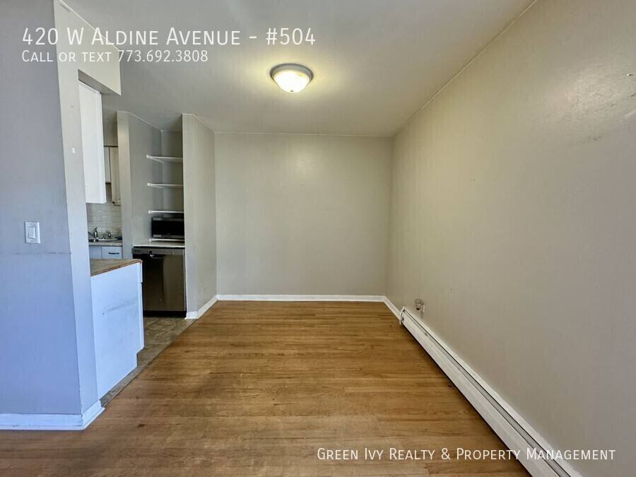 Condo for rent at 420 W Aldine Ave #504, Chicago, IL 60657