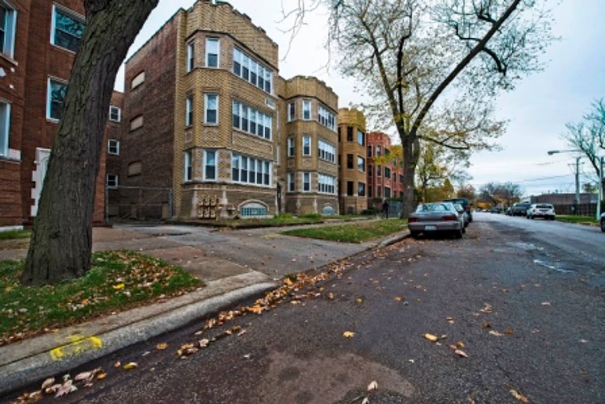 Apartment for rent at 7829 S Phillips Ave, Chicago, IL 60649