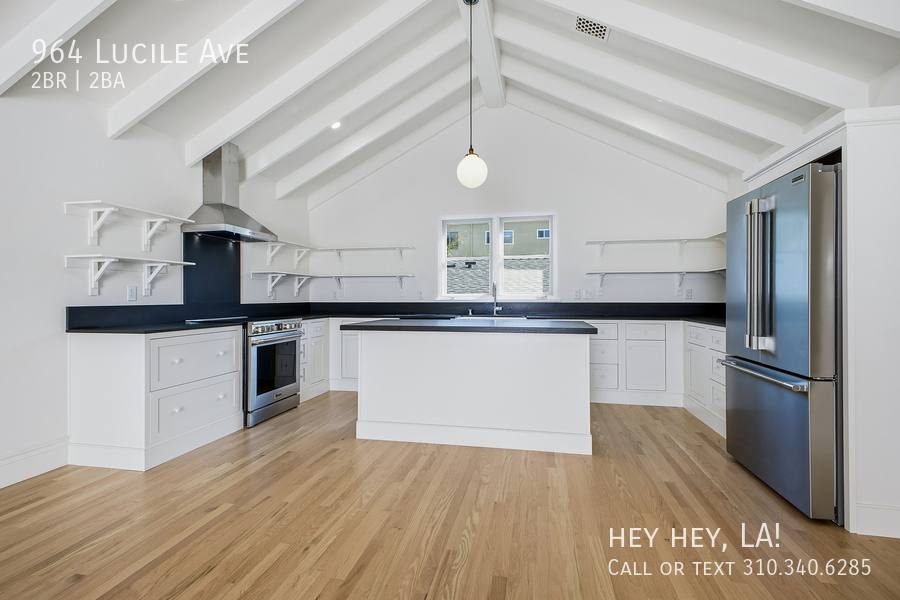 Apartment for rent at 964 Lucile Ave, Los Angeles, CA 90026