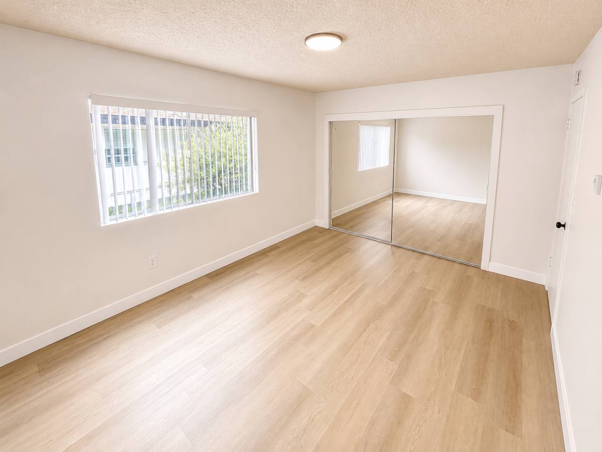 Townhouse for rent at 4200 - 4212 E, Long Beach, CA 90804
