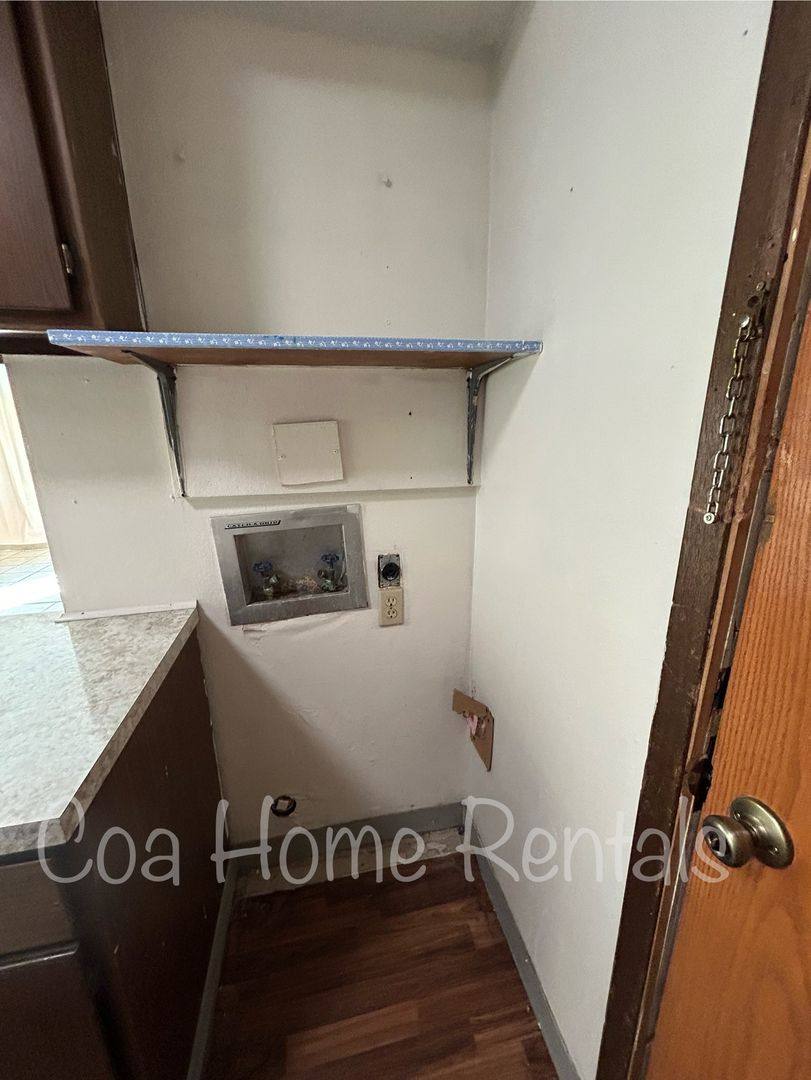 Townhouse for rent at 543 Paula C, Wichita, KS 67209