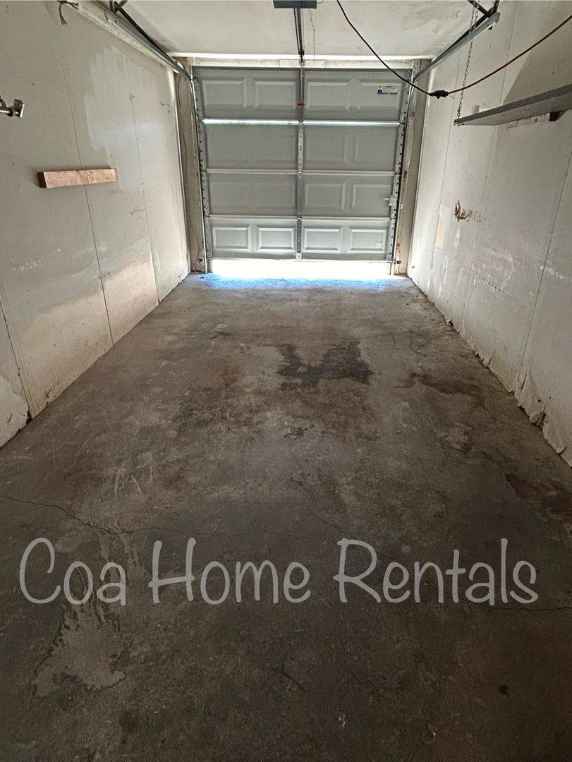 Townhouse for rent at 543 Paula C, Wichita, KS 67209