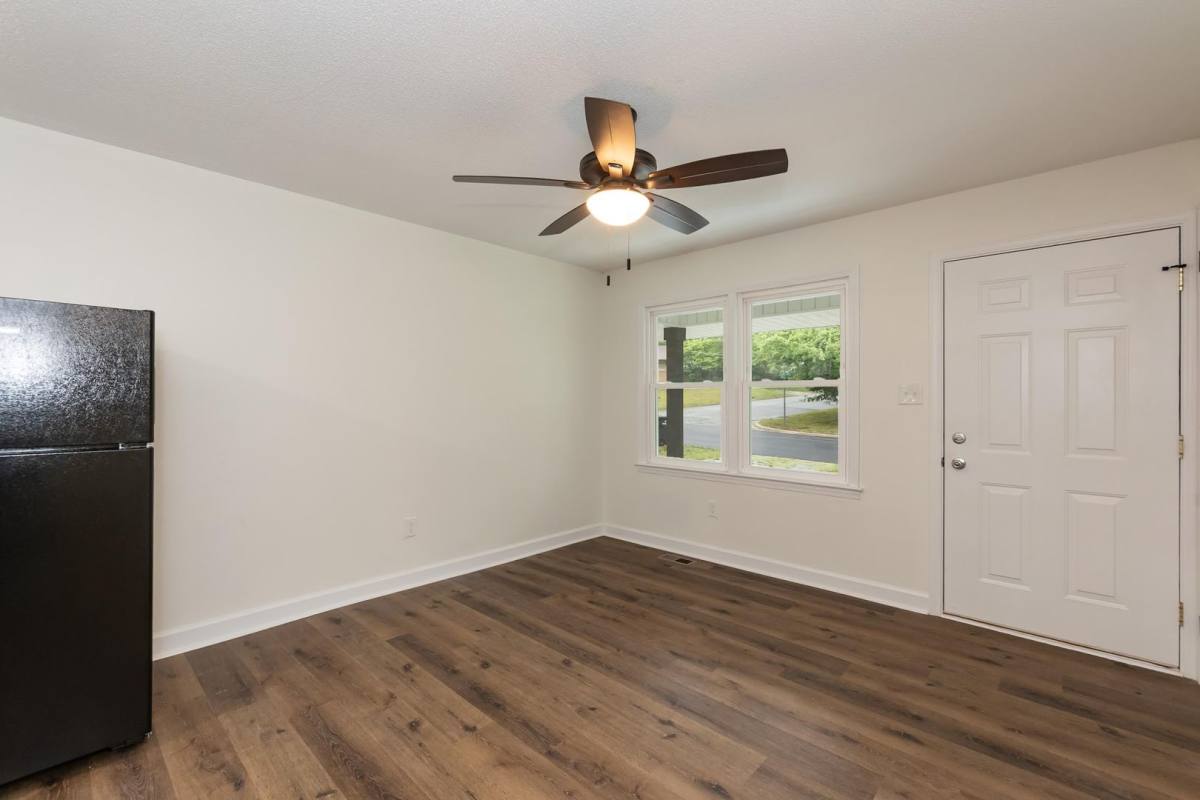 House for rent at 1322 Elm St, Burlington, NC 27217