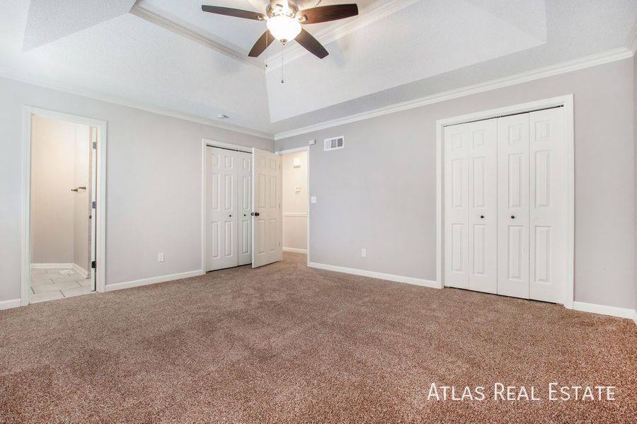 House for rent at 301 SE Onyx Dr, Lees Summit, MO 64063