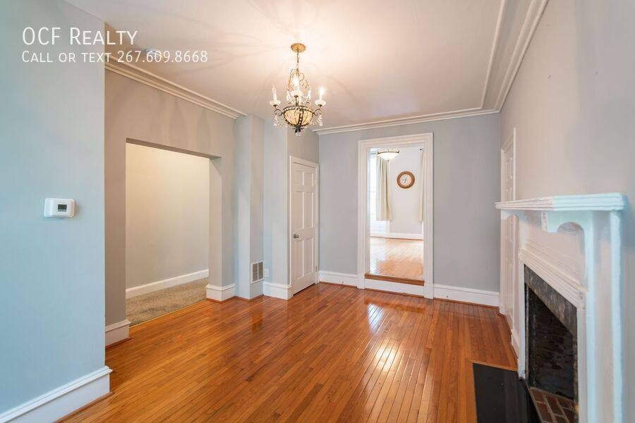 Apartment for rent at 535 Spruce St #B, Philadelphia, PA 19106