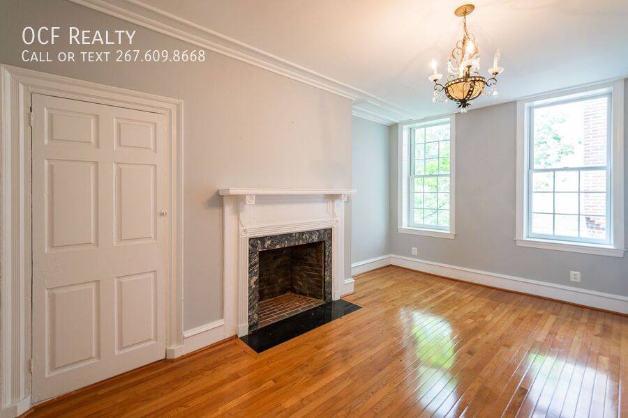 Apartment for rent at 535 Spruce St #B, Philadelphia, PA 19106
