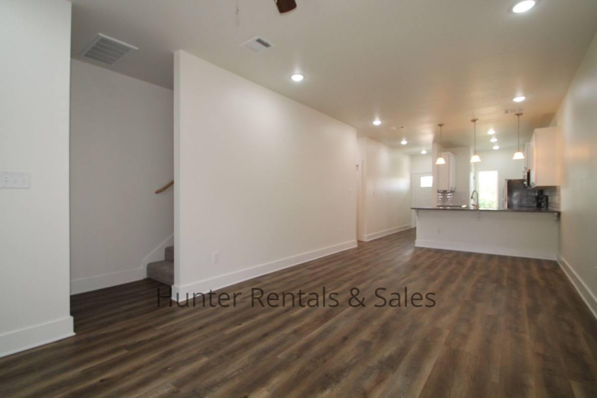 Townhouse for rent at 1956 Royal Loop, Belton, TX 76513