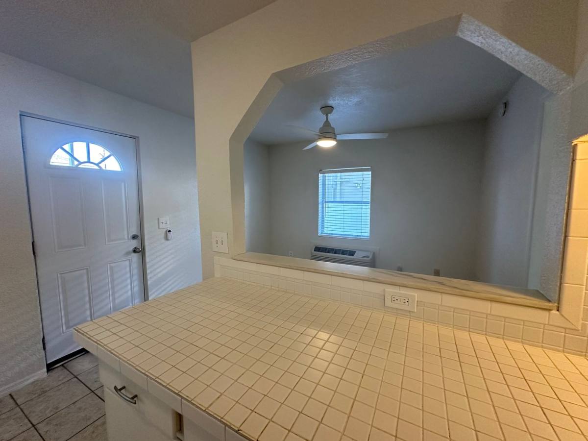 Apartment for rent at 114 6th Ave S, Jacksonville Beach, FL 32250