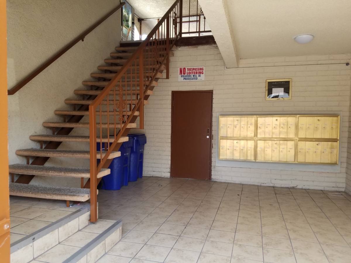 Apartment for rent at 13532 Kornblum Ave, Hawthorne, CA 90250