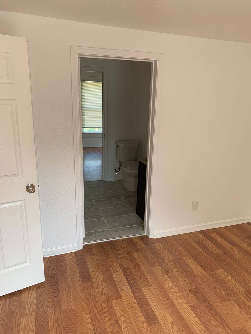 Apartment for rent at 2585 Orange Ave, Beaumont, TX 77701