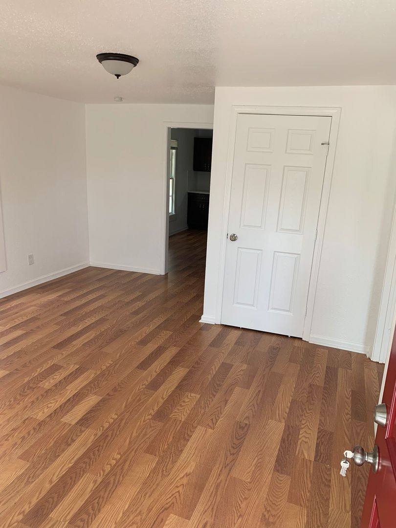 Apartment for rent at 2585 Orange Ave, Beaumont, TX 77701
