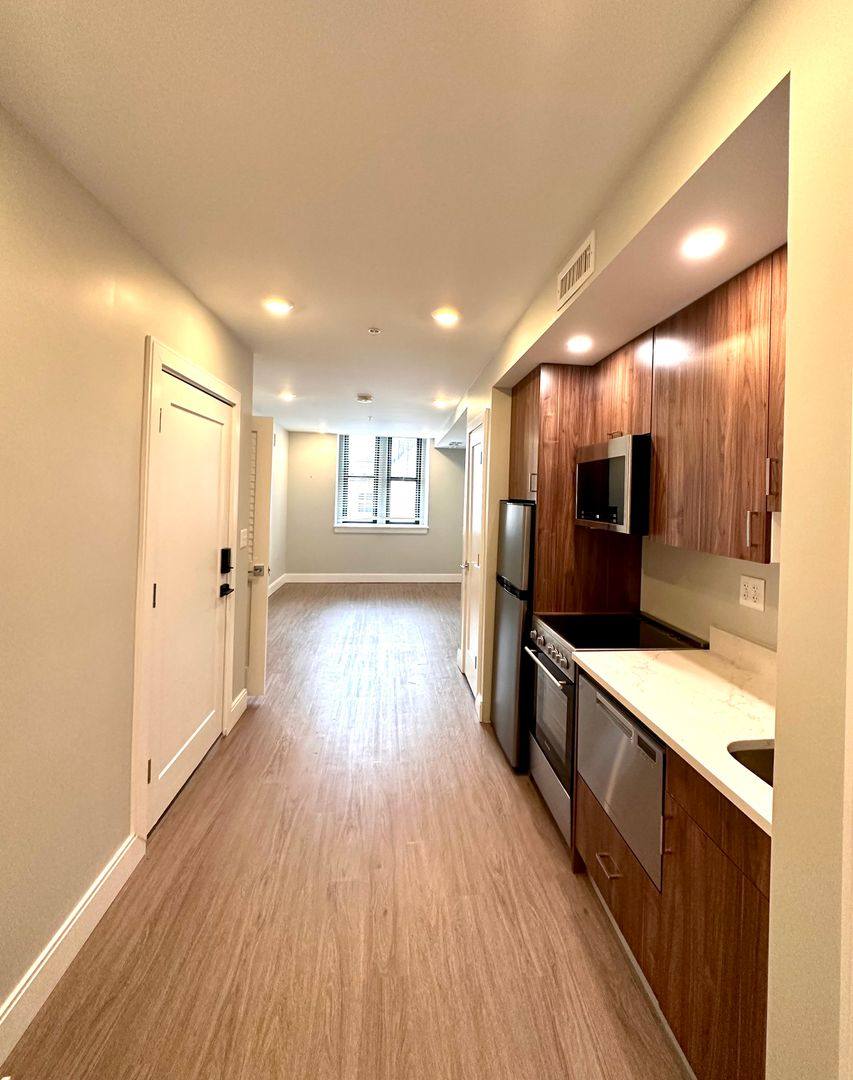 Apartment for rent at 517 Main St, Worcester, MA 01608