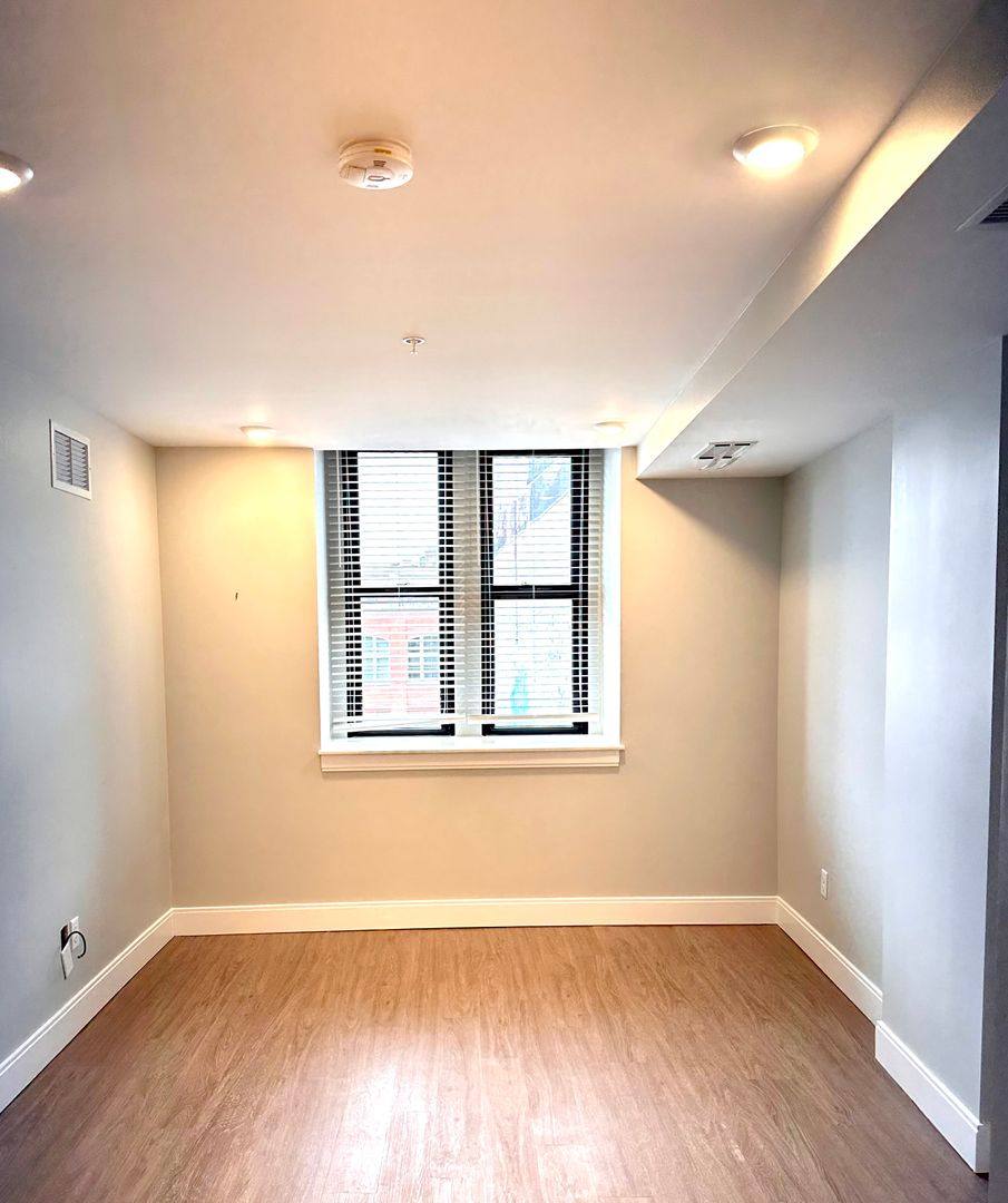 Apartment for rent at 517 Main St, Worcester, MA 01608