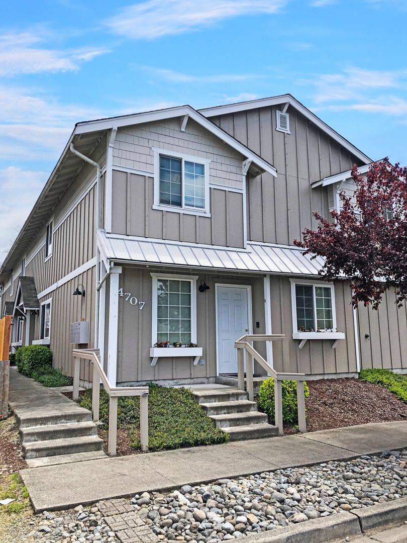 Apartment for rent at 4707 S Puget Sound Ave, Tacoma, WA 98409