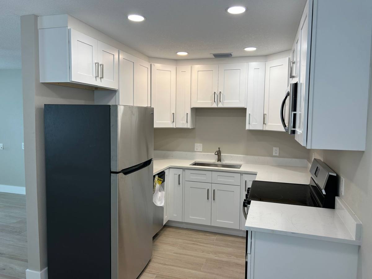 Apartment for rent at 2502 Bay Blvd #1, Indian Rocks Beach, FL 33785