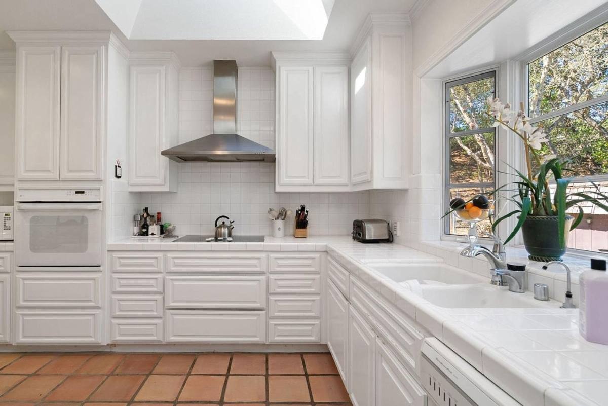 House for rent at 14985 Quito Rd, Saratoga, CA 95070