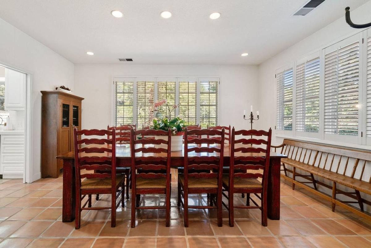 House for rent at 14985 Quito Rd, Saratoga, CA 95070