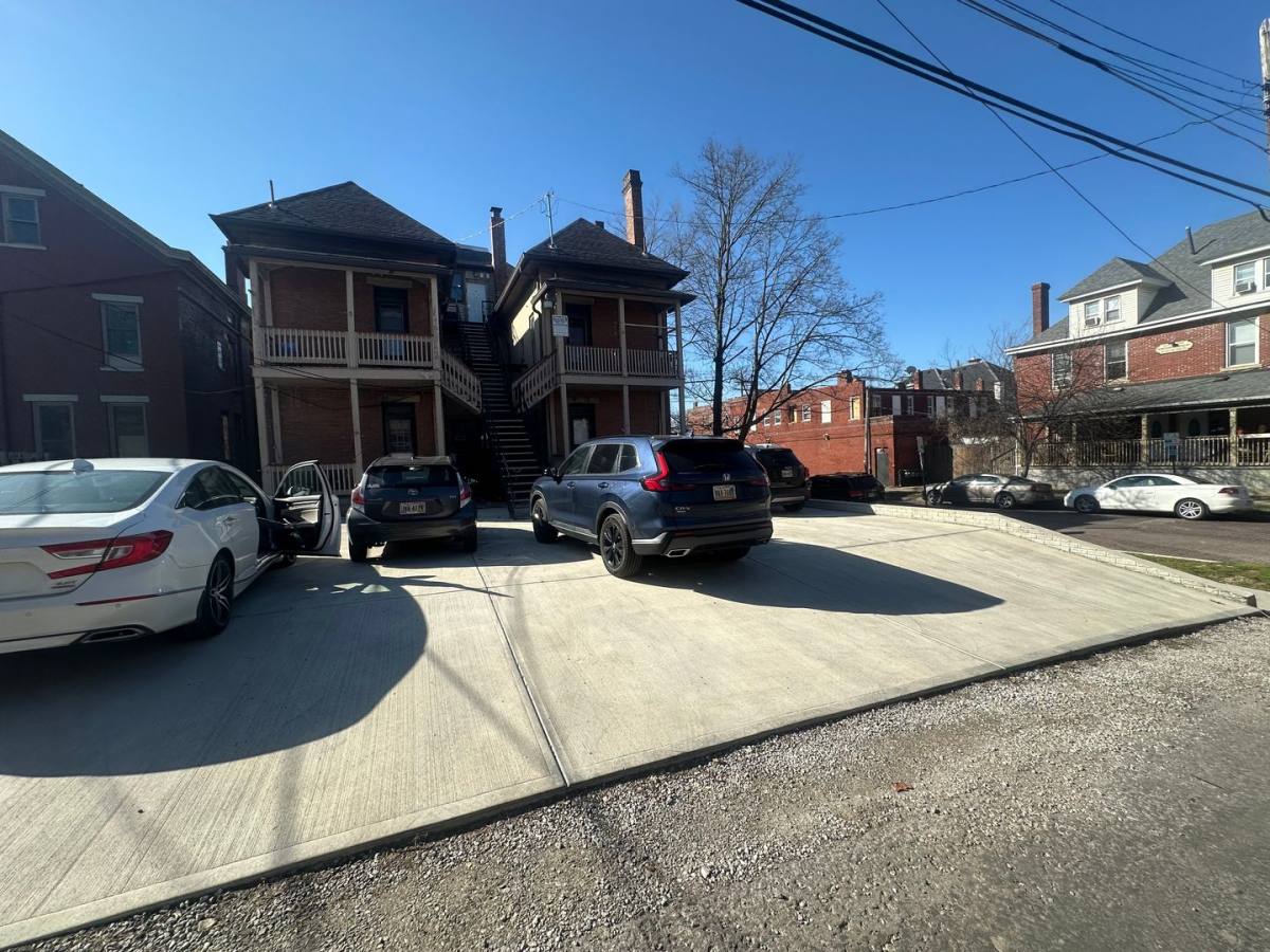 Apartment for rent at 222 King Ave, Columbus, OH 43201
