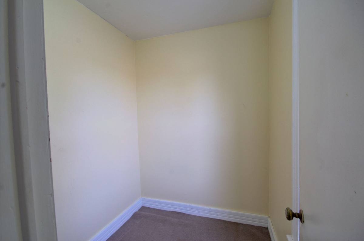 Apartment for rent at 2530 7th Ave, Rock Island, IL 61201