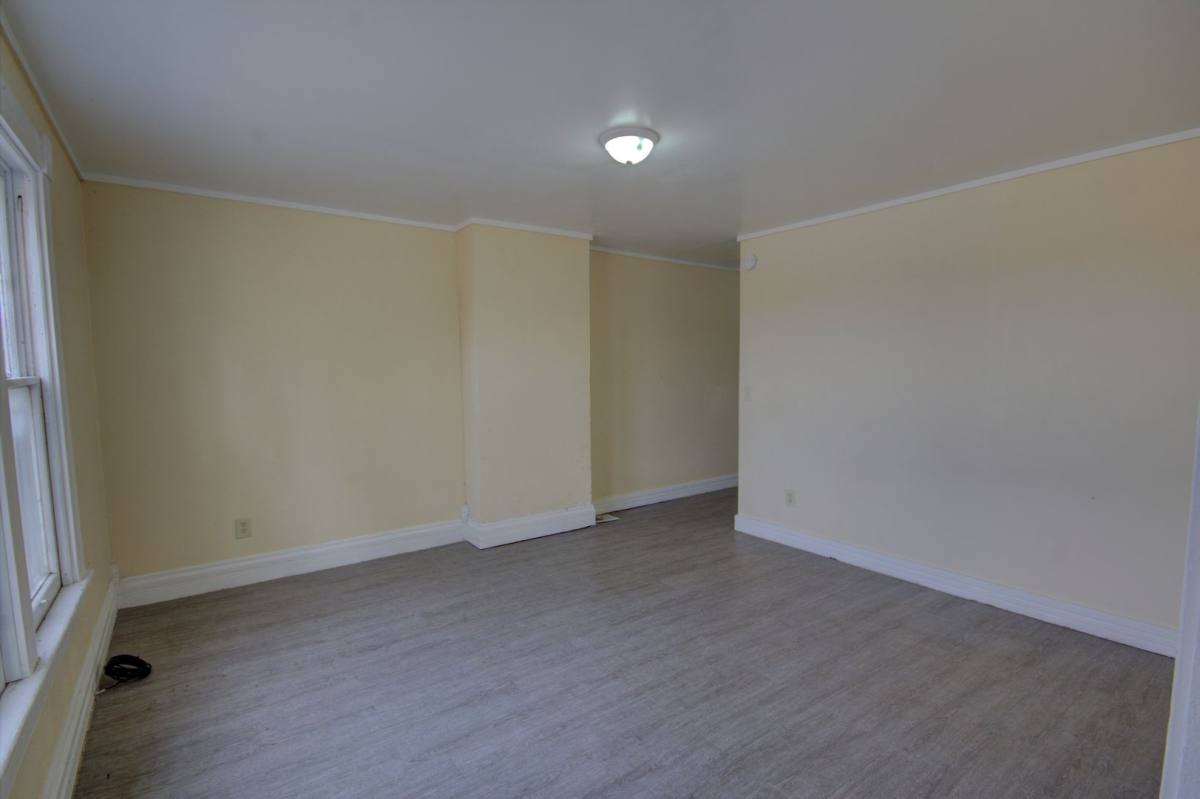 Apartment for rent at 2530 7th Ave, Rock Island, IL 61201