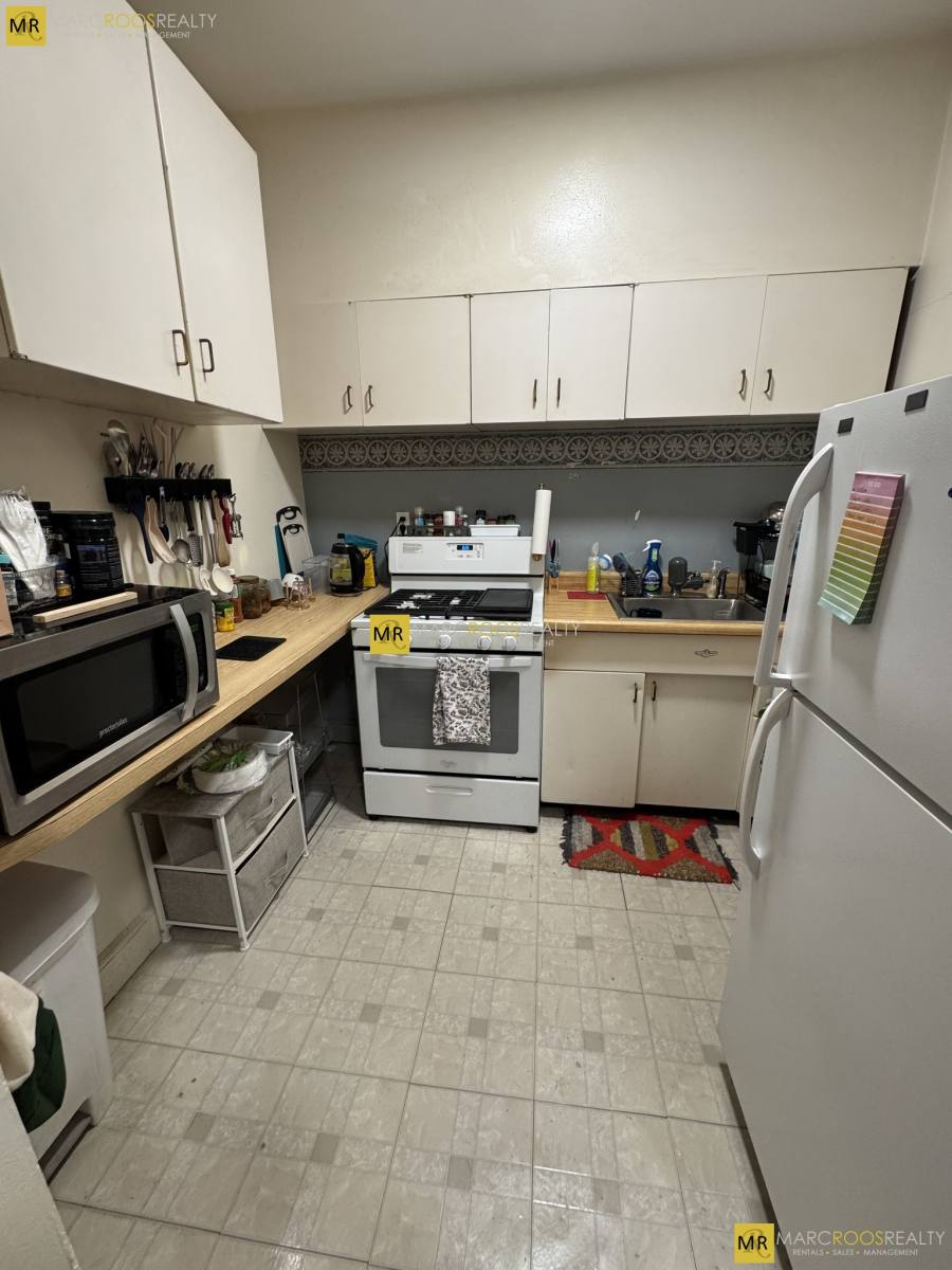 Apartment for rent at 249 Commonwealth Ave, Boston, MA 02116