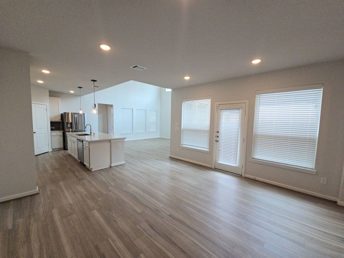 House for rent at 9227 Dearborn Knoll Dr, Cypress, TX 77433