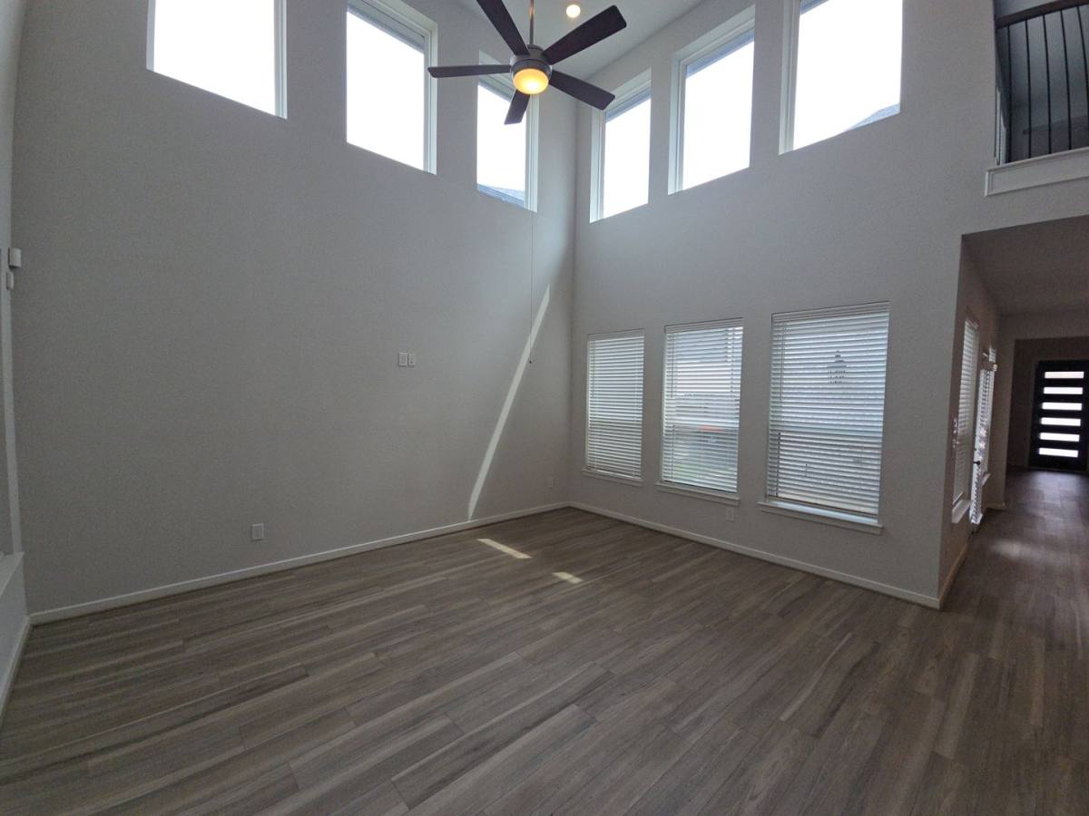 House for rent at 9227 Dearborn Knoll Dr, Cypress, TX 77433