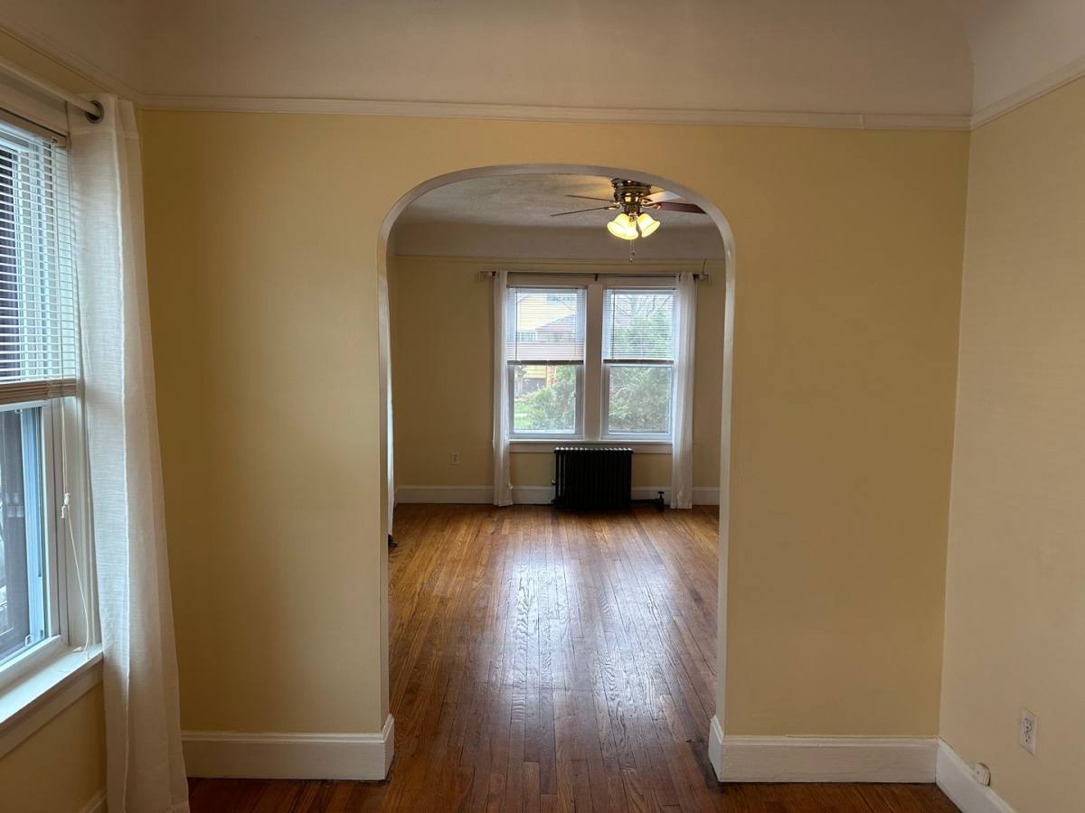 Apartment for rent at 165 E Hazelhurst, Ferndale, MI 48220